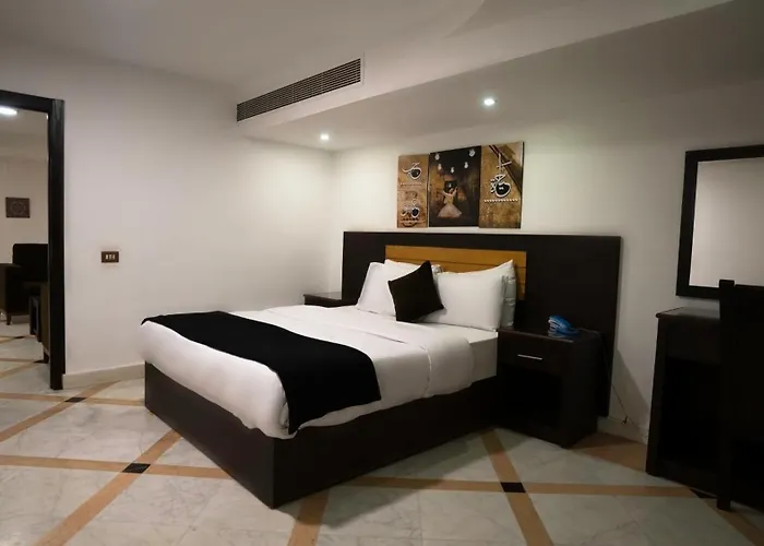 Galaxy Royal Suites Hotel
